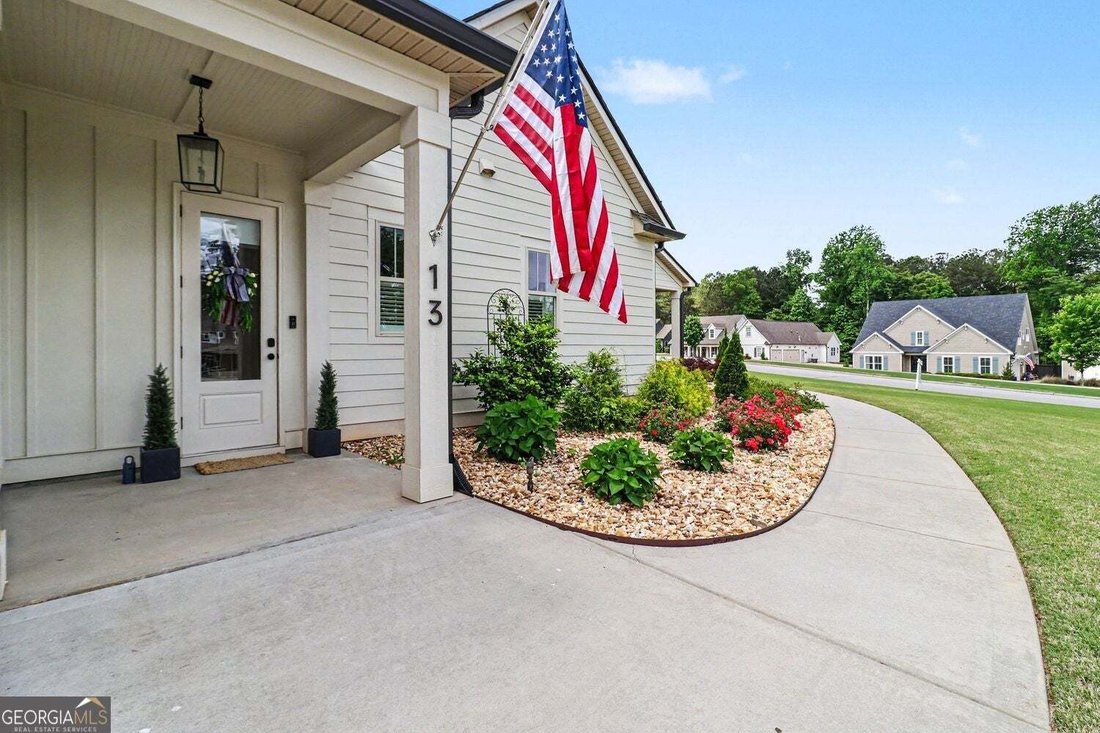 Newnan, Georgia, United States 3 - 17797072