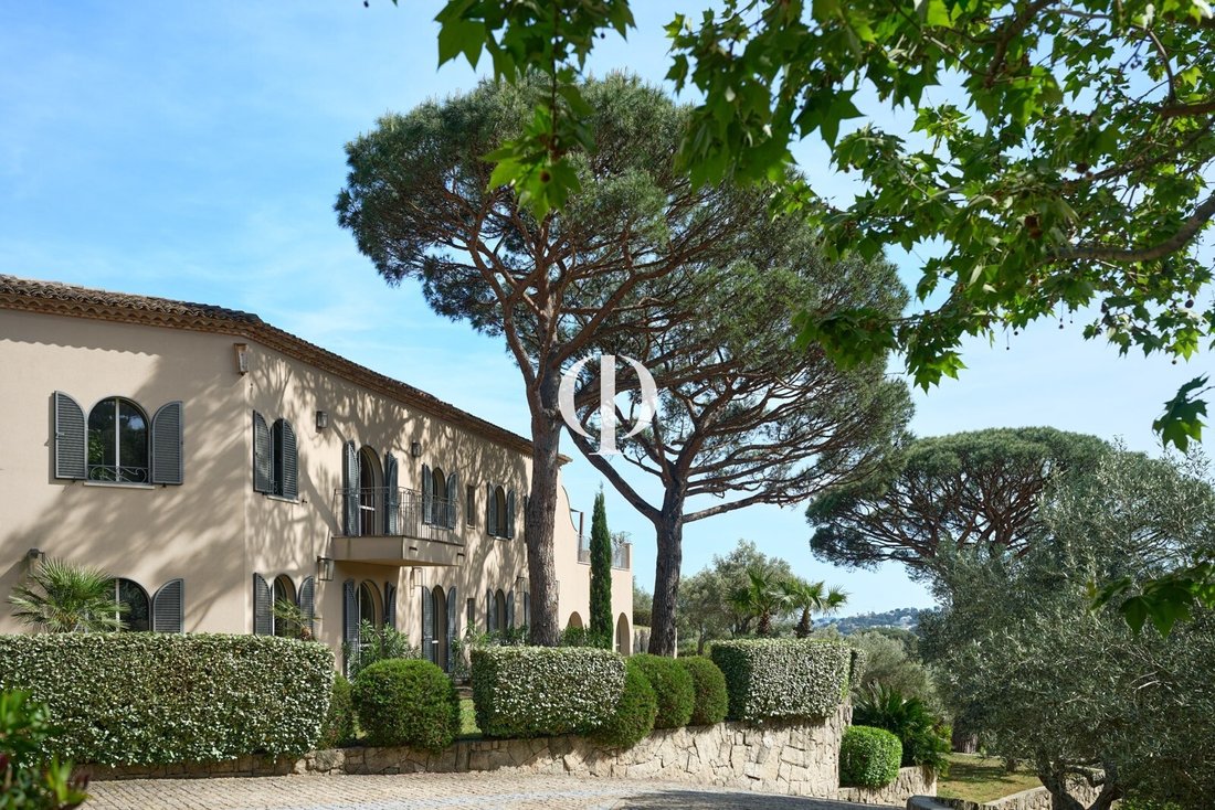 Villa in Nartelle-Noyer-Bellevue-bd des Sardinaux, Sainte-Maxime, France 3 - 17865592
