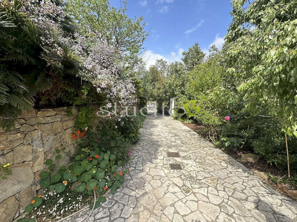 Villa in Vallebona, Liguria, Italy 2 - 17866845