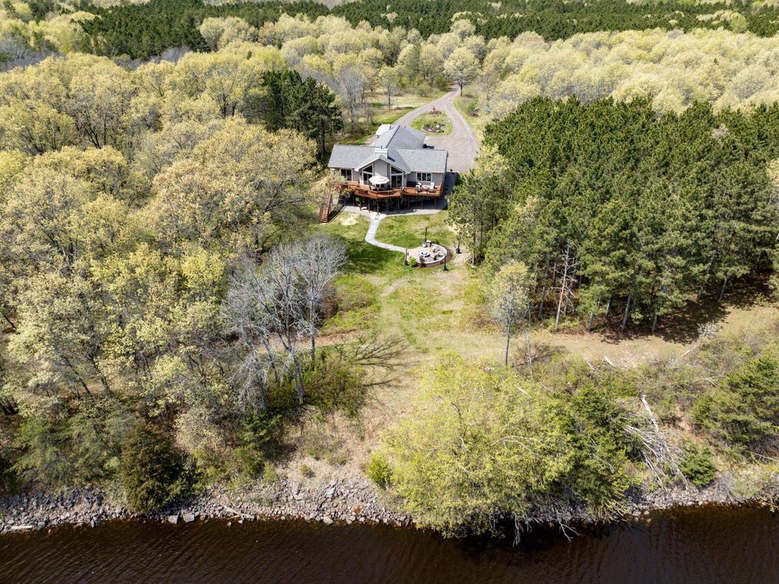 House in Necedah, Wisconsin, United States 3 - 17864543
