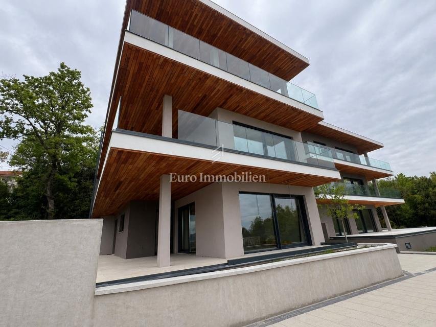 Apartment in Mjesni odbor Kantrida, Grad Rijeka, Primorje-Gorski Kotar County 3 - 17866148