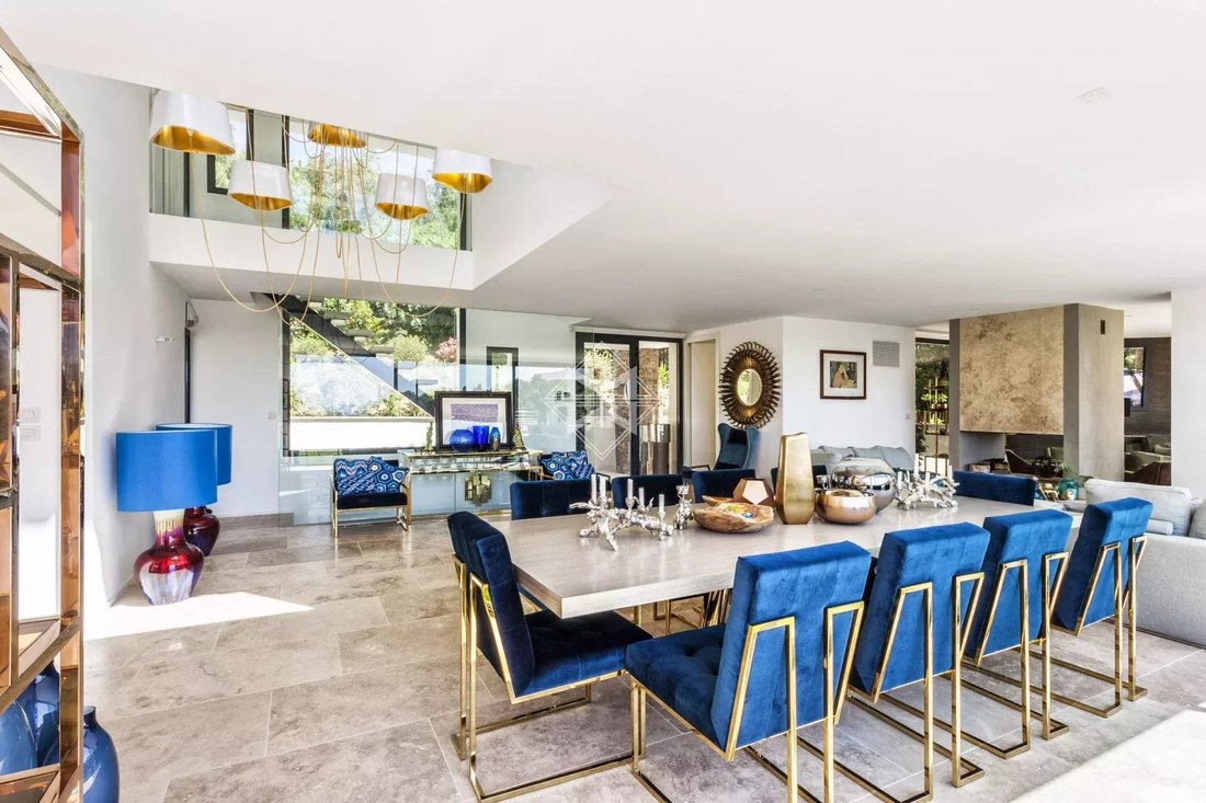 Villa in La Croix-Valmer, Provence-Alpes-Côte d'Azur, France 5 - 17862947
