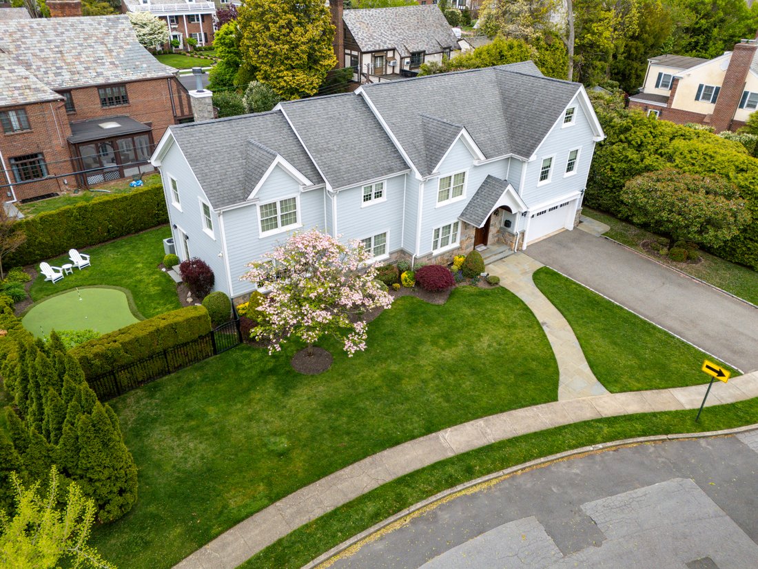 House in Rockville Centre, New York, United States 2 - 17863265
