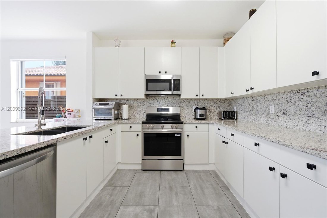 House in Doral, Florida, United States 4 - 17864844