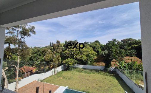 House in Valinhos, State of São Paulo, Brazil 1