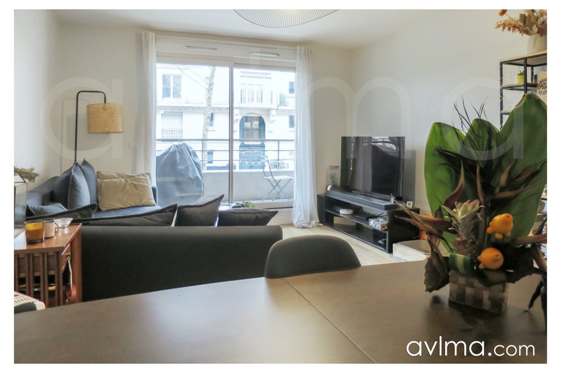 Apartment in Espaces Jeunes, Issy-les-Moulineaux, France 2 - 17865253