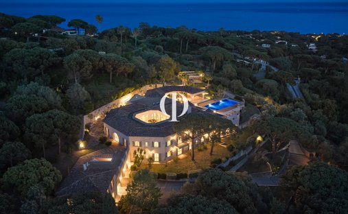Villa in Nartelle-Noyer-Bellevue-bd des Sardinaux, Sainte-Maxime, France 1