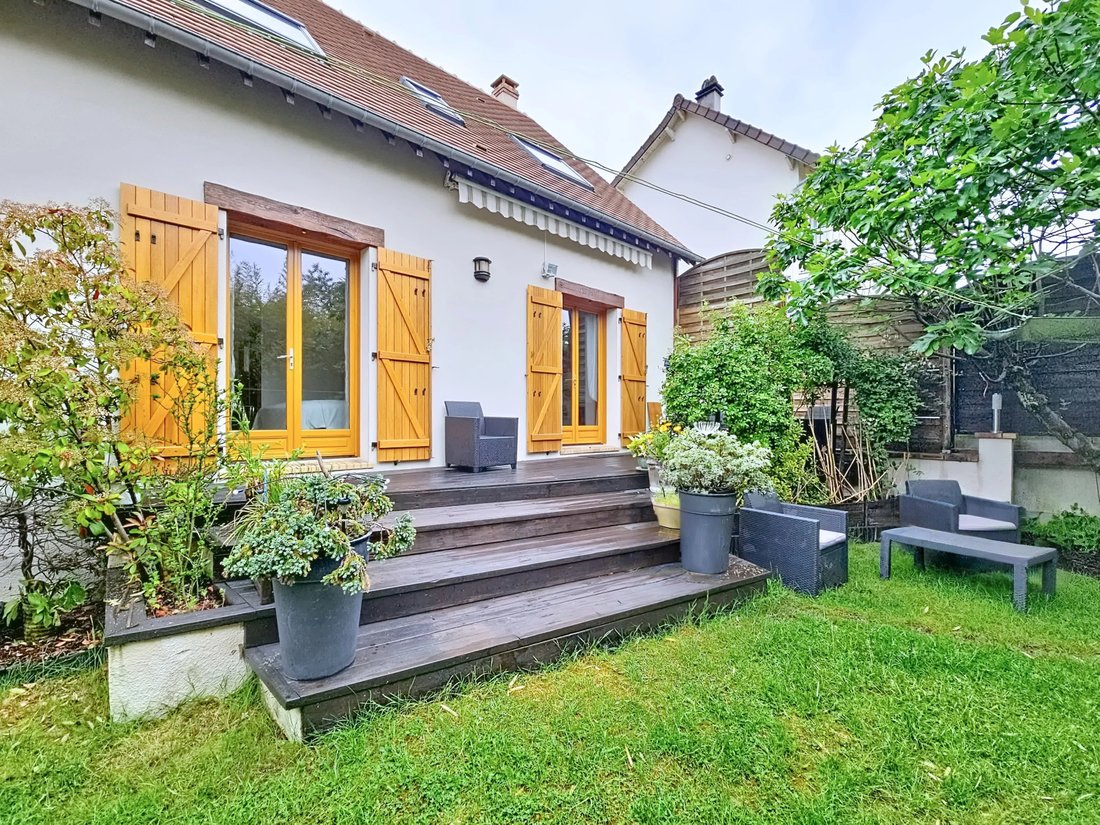 House in Bord de Marne, Champs-sur-Marne, France 2 - 17862159