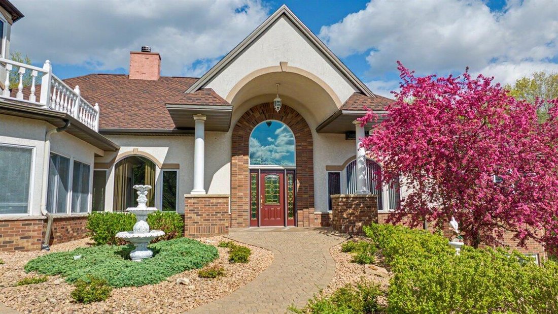 House in La Crosse, Wisconsin, United States 2 - 17864594