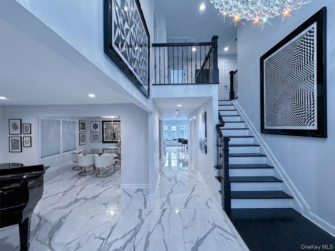 House in Bellmore, New York, United States 2 - 17613100