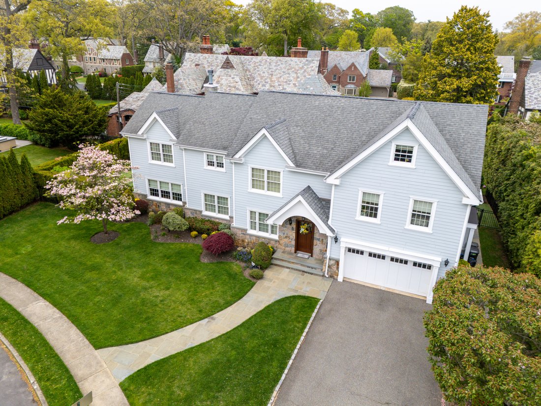 House in Rockville Centre, New York, United States 1 - 17863265
