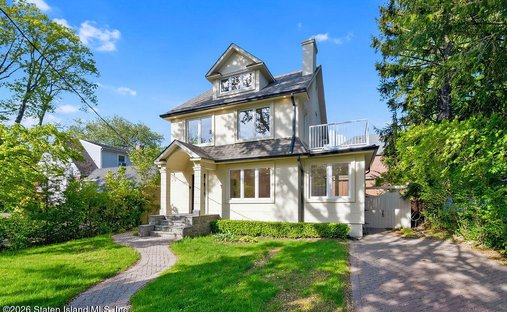 House in New York, New York, United States 1