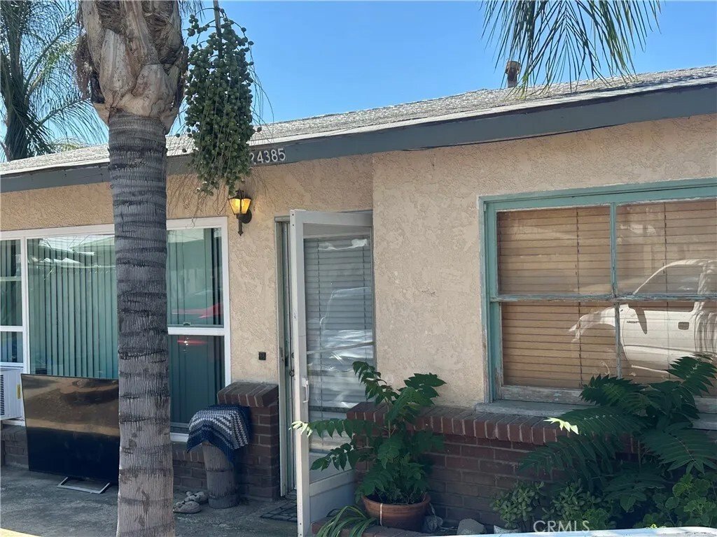 Moreno Valley, California, United States 5 - 17861568