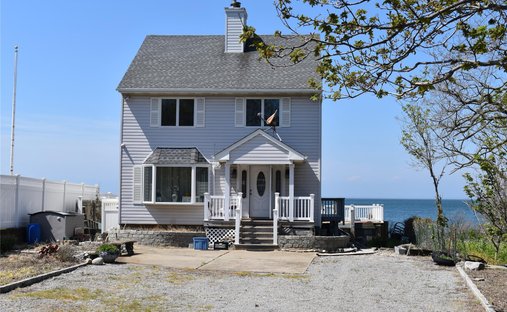 House in Southold, New York, United States 1