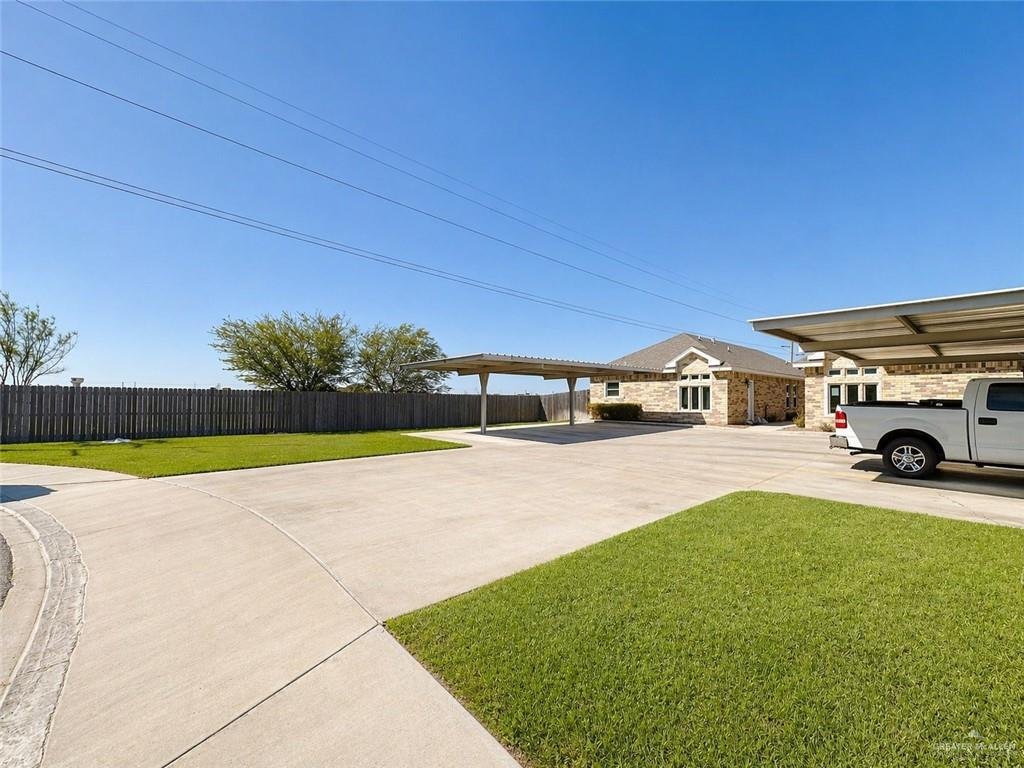 Pharr, Texas, United States 1 - 17864889