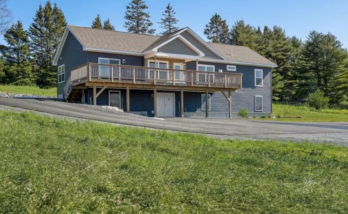 House in Trenton, Maine, United States 1