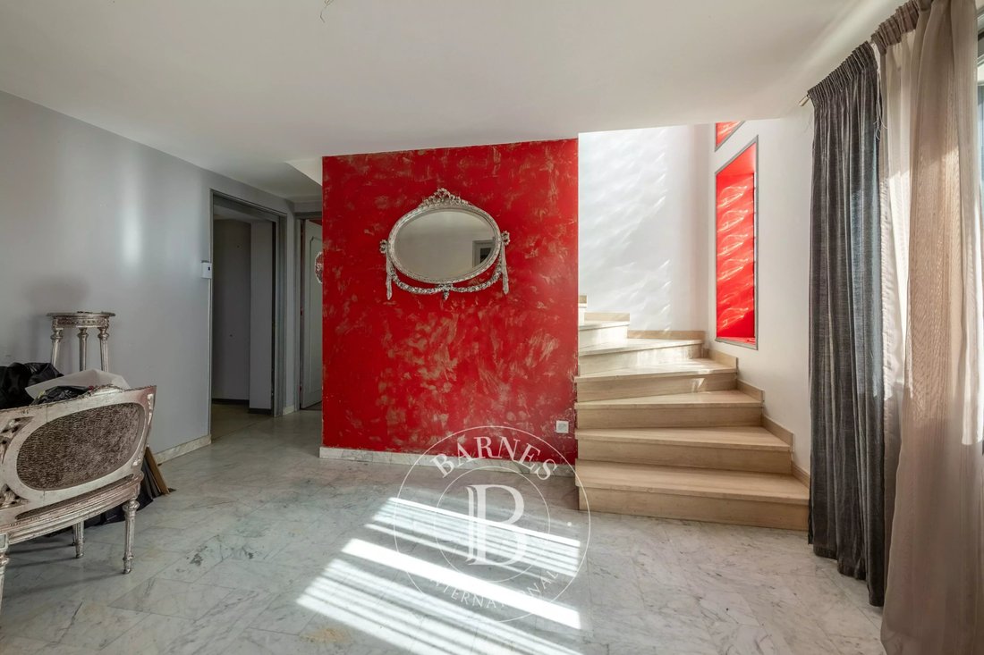 House in Saint-Cyr-au-Mont-d'Or, Auvergne-Rhône-Alpes, France 3 - 17862123
