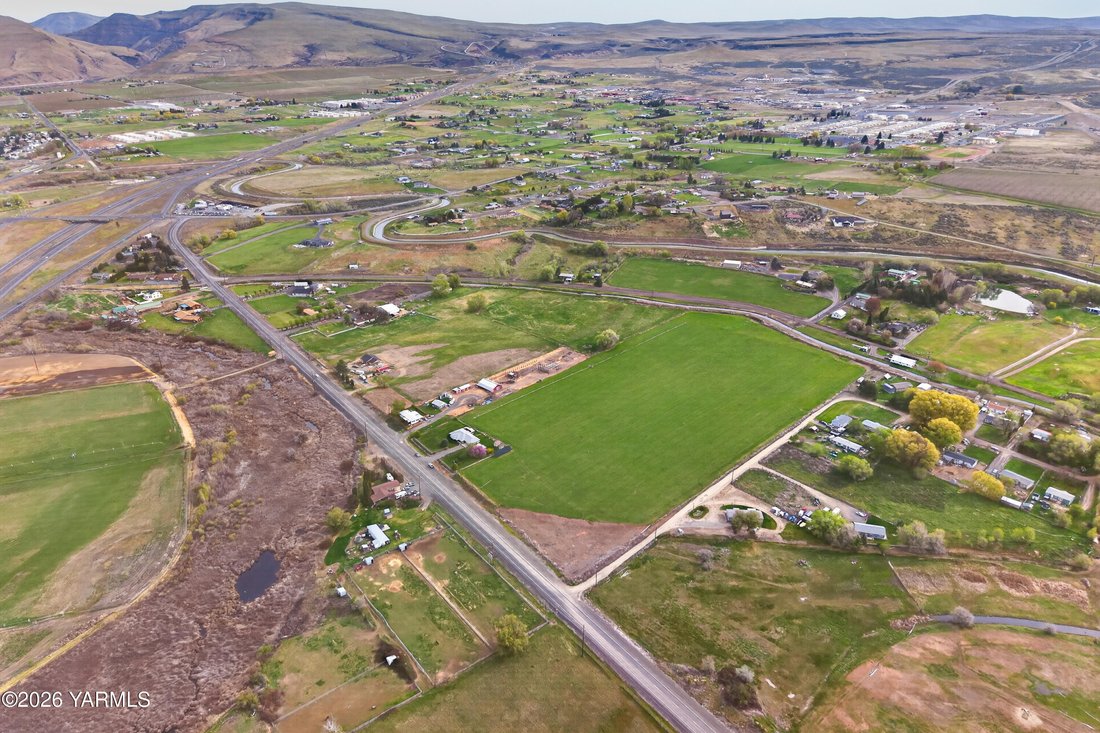 House in Yakima, Washington, United States 4 - 17862378