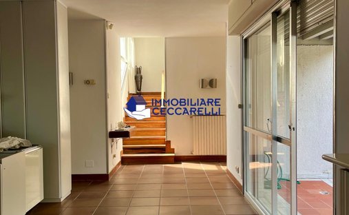 Penthouse in Ronchi, Massa, Italien 1