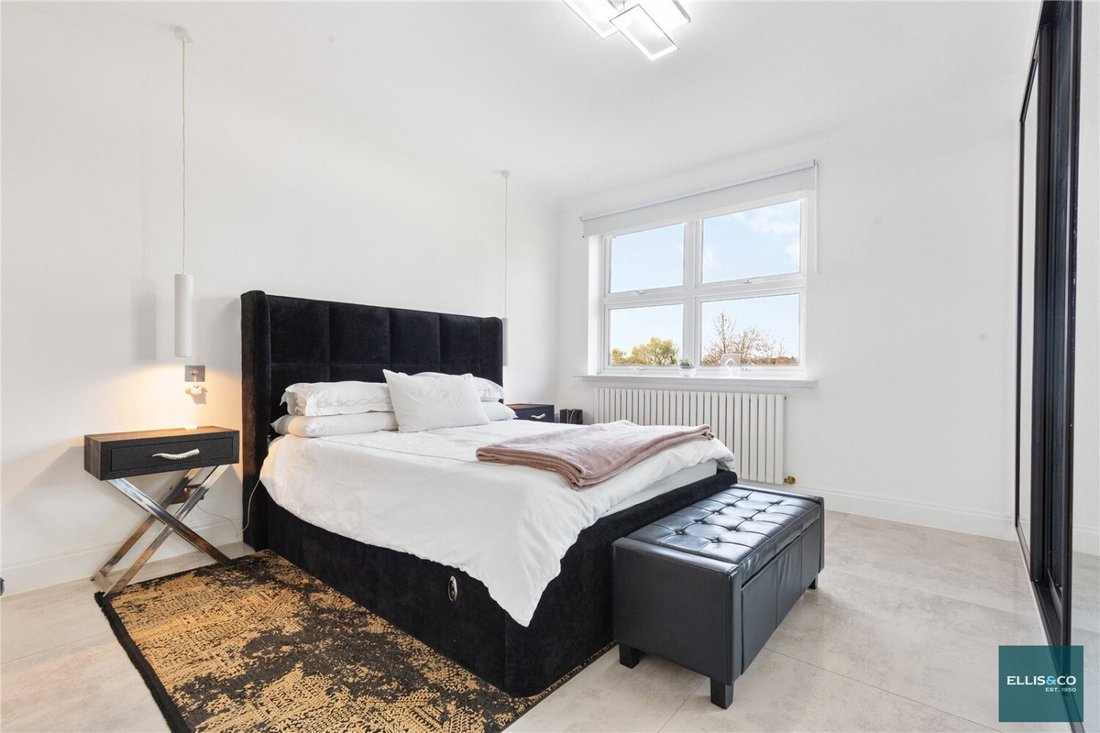 Apartment in Finchley, Barnet, England 5 - 17860898