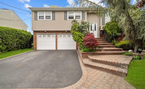 House in Salisbury, New York, United States 1