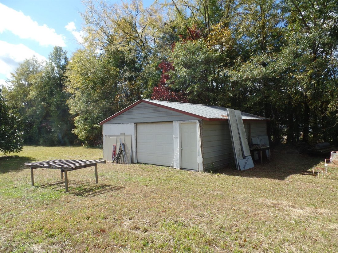 Land in Charlotte, North Carolina, United States 5 - 17868220