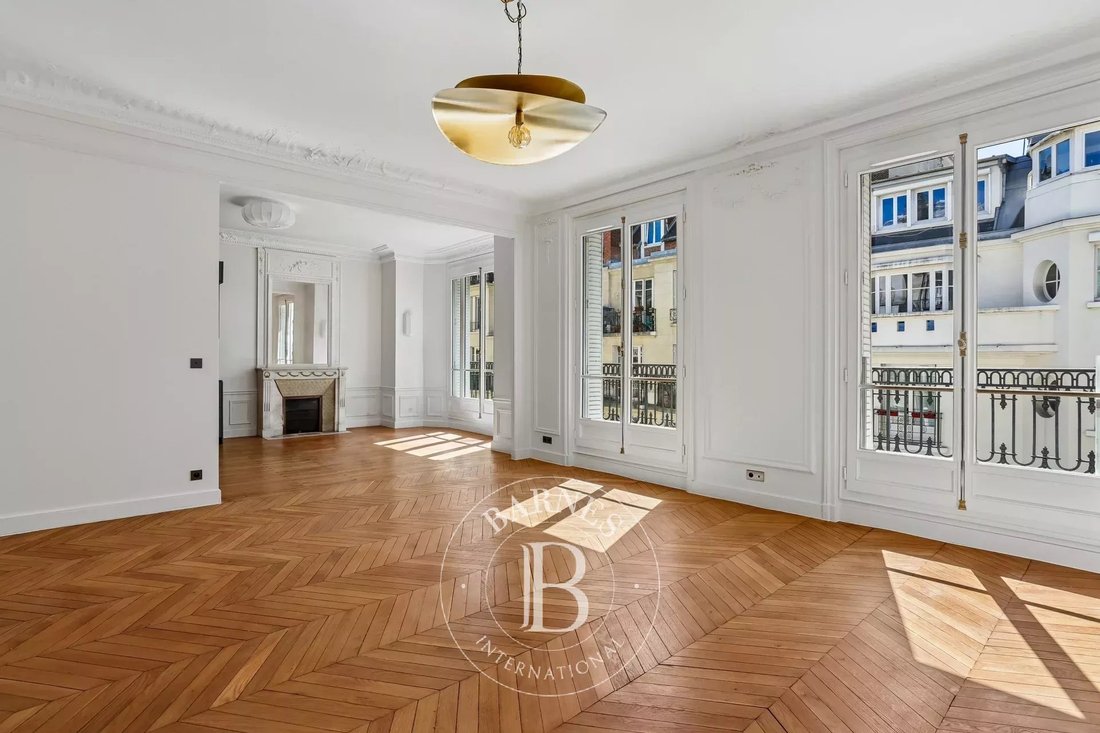 Apartment in Invalides, Paris 7e Arrondissement, Paris 3 - 17862486