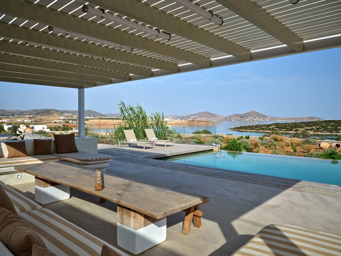 Villa in Paros, Aegean, Greece 2 - 17861588