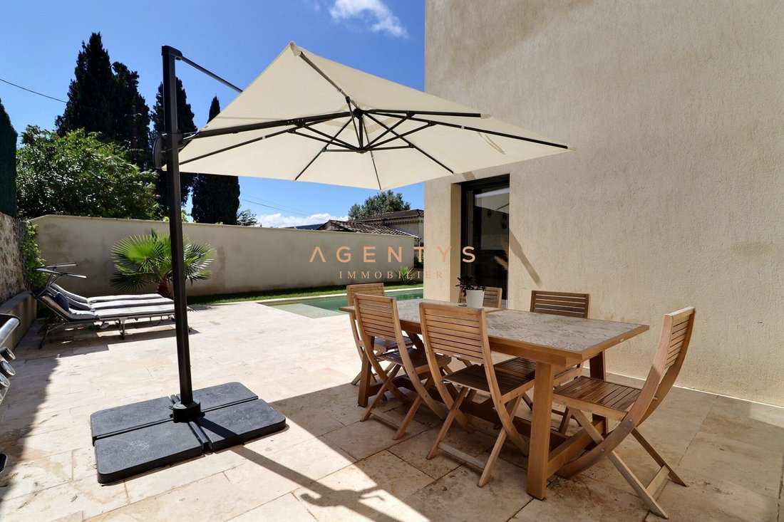 Villa in Saint-Chamas, Provence-Alpes-Côte d'Azur, France 2 - 17868862
