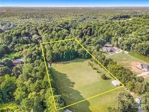 Land in Charlotte, North Carolina, United States 1 - 17868220