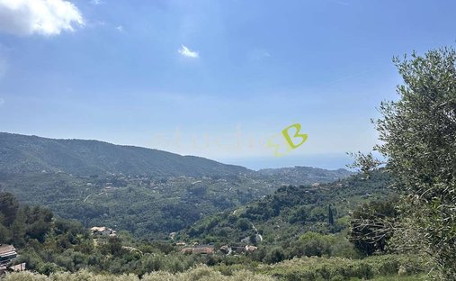 Villa in Vallebona, Ligurien, Italien 1