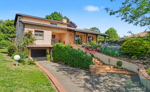 House in Auzeville-Tolosane, Occitania, France 1