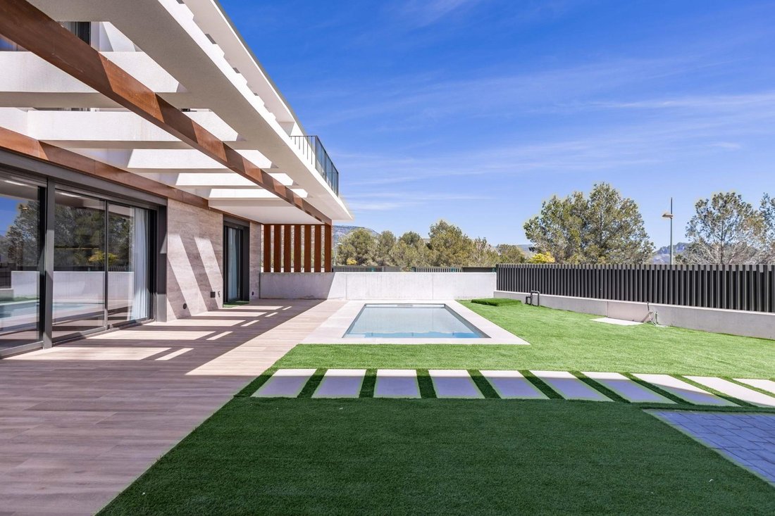Villa in Polop, Valencian Community, Spain 2 - 17864537