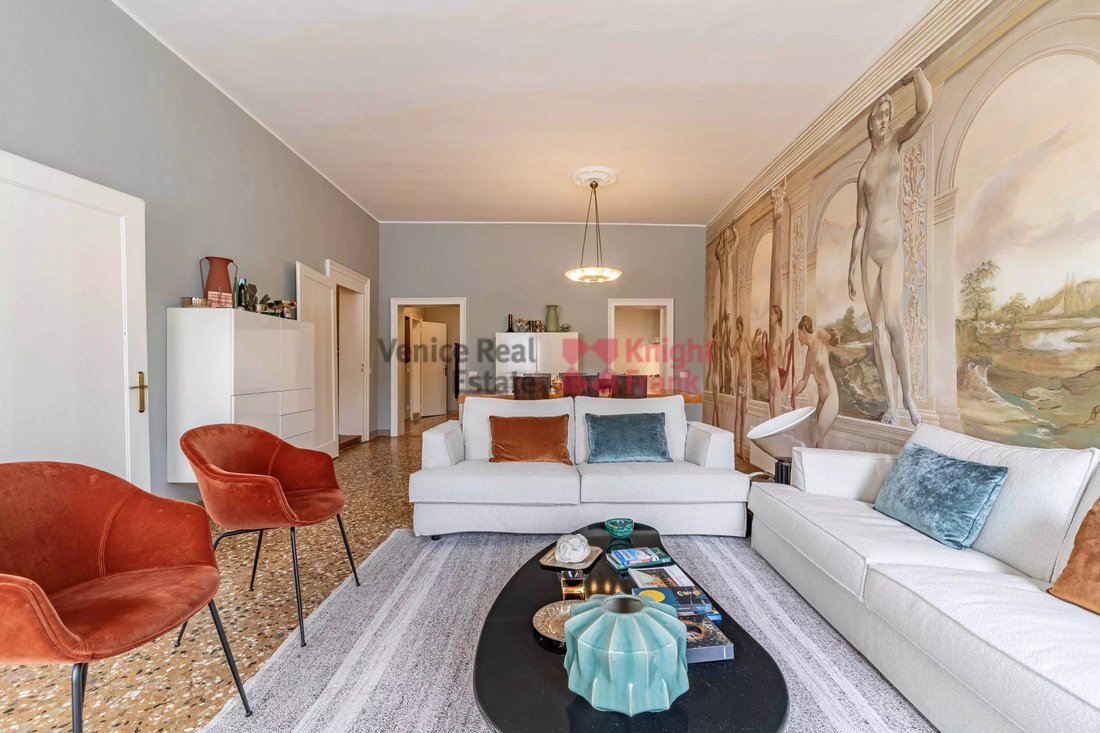 Apartment in Saint Paul, Venice, Italy 3 - 17869564
