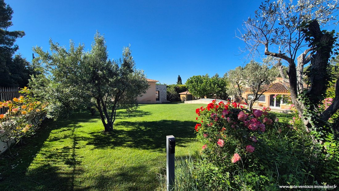 Villa in Vacqueyras, Provence-Alpes-Côte d'Azur, France 2 - 17622503