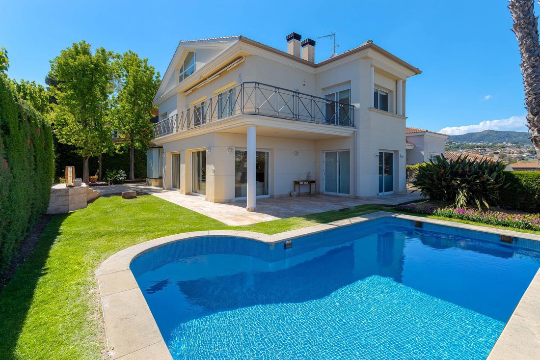 Villa in Alella, Catalonia, Spain 4 - 17862115