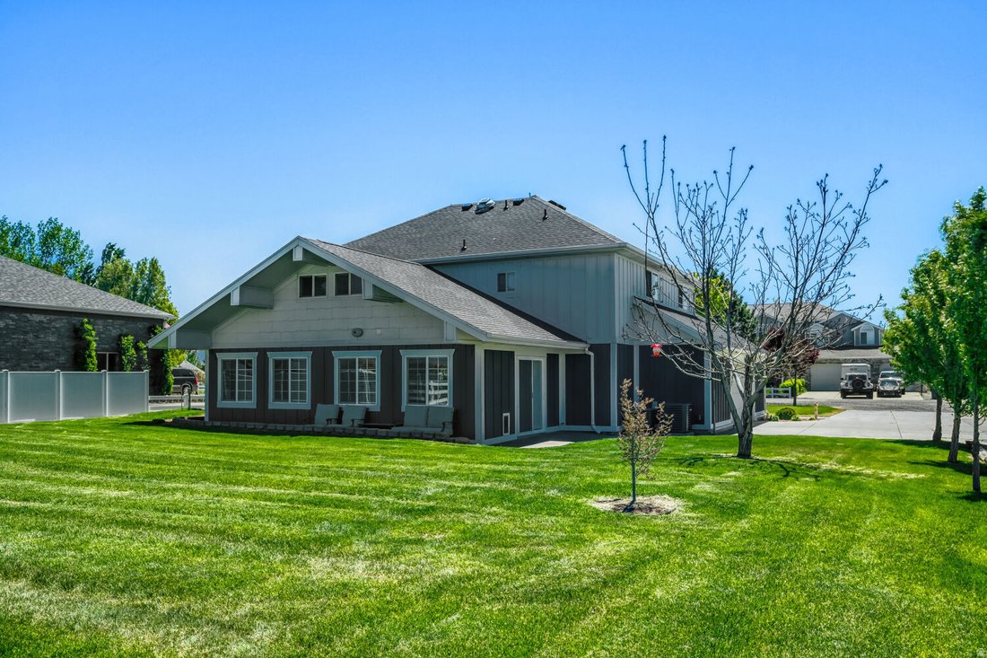 House in Hooper, Utah, United States 4 - 17869053