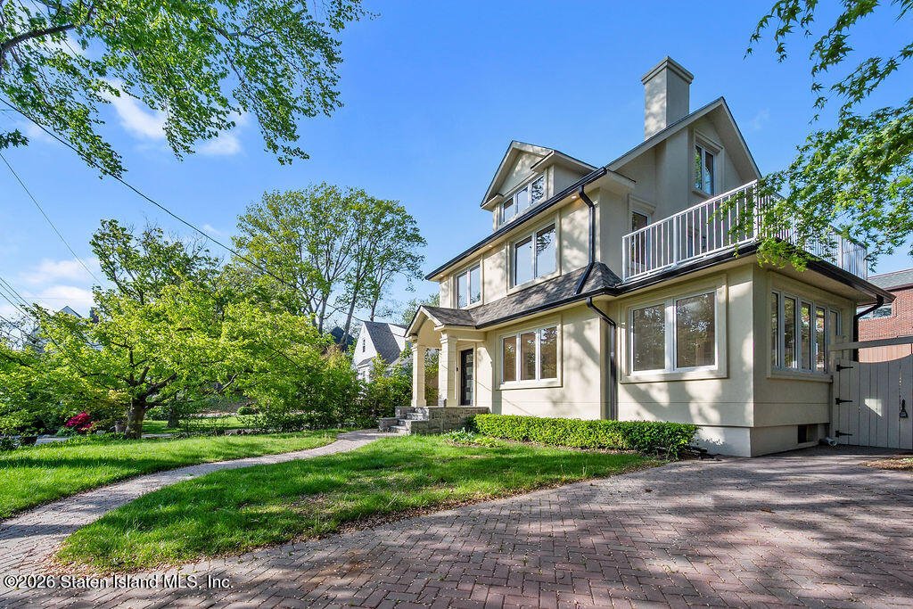 House in New York, New York, United States 4 - 17864239