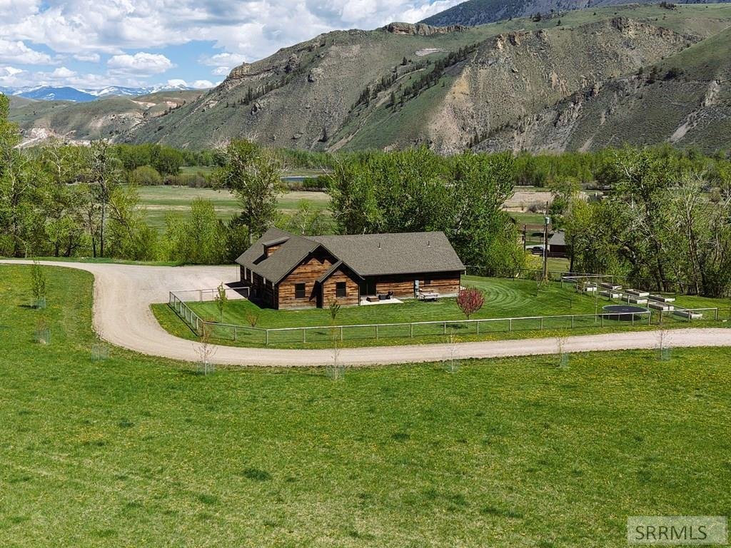 House in Salmon, Idaho, United States 2 - 17864005