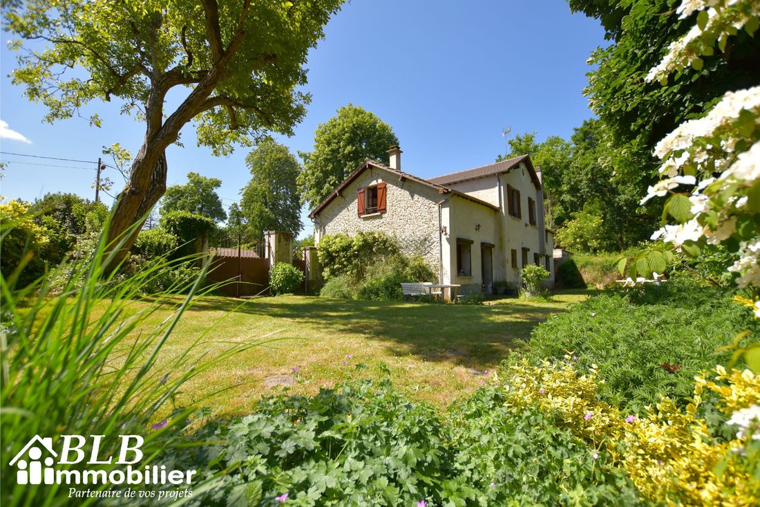 House in Rambouillet, Ile-de-France, France 1 - 17865462