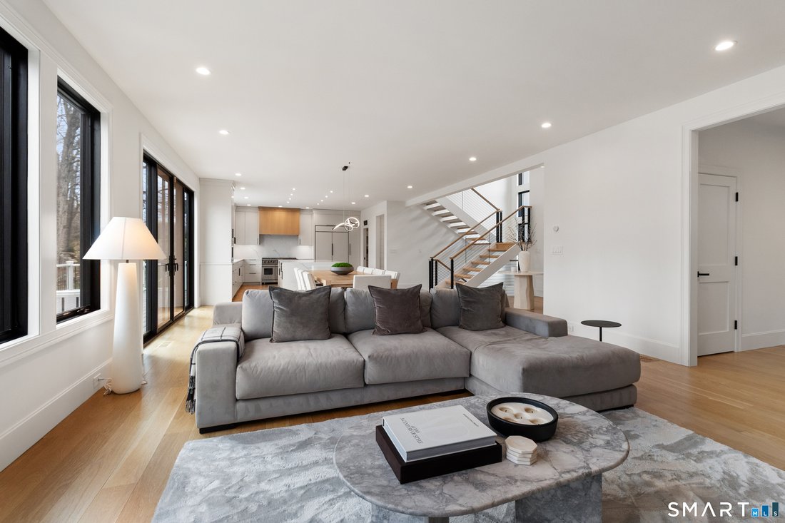 House in Newtown, Connecticut, United States 5 - 17861195