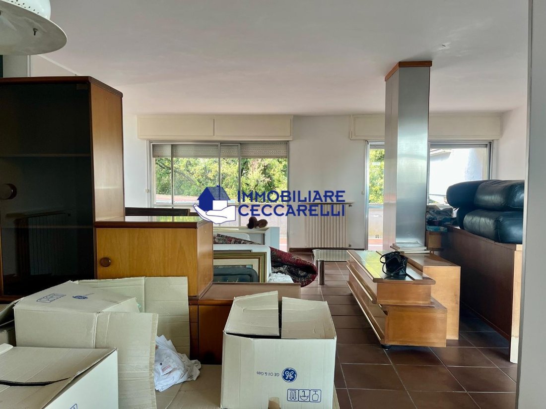 Penthouse in Ronchi, Massa, Italy 3 - 17867004