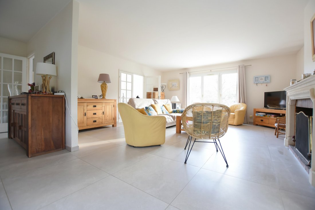 House in Rambouillet, Ile-de-France, France 4 - 17865495