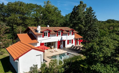 Casa a Ascain, Nuova Aquitania, Francia 1
