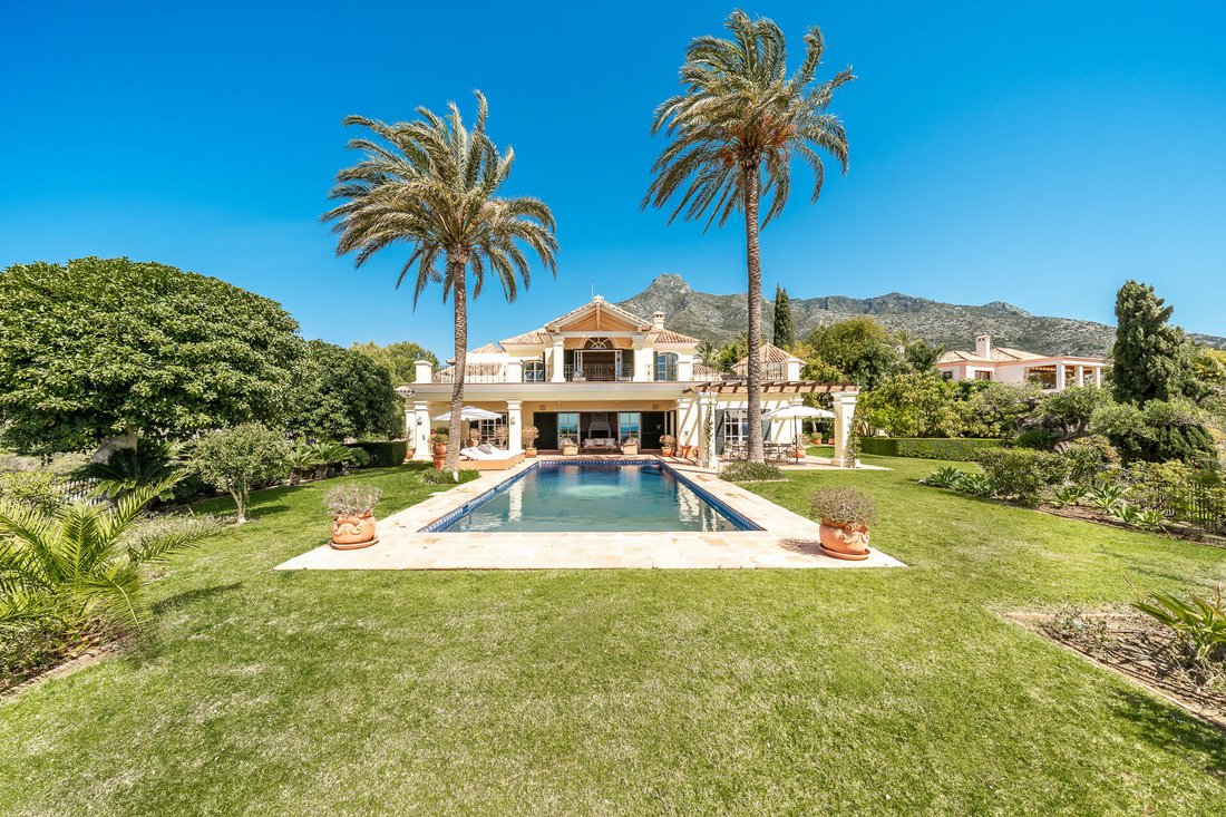 Villa in Marbella, Andalusia, Spain 1 - 17864414