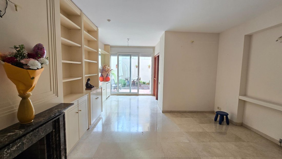 House in Districte I, l'Hospitalet de Llobregat, Spain 4 - 17829947
