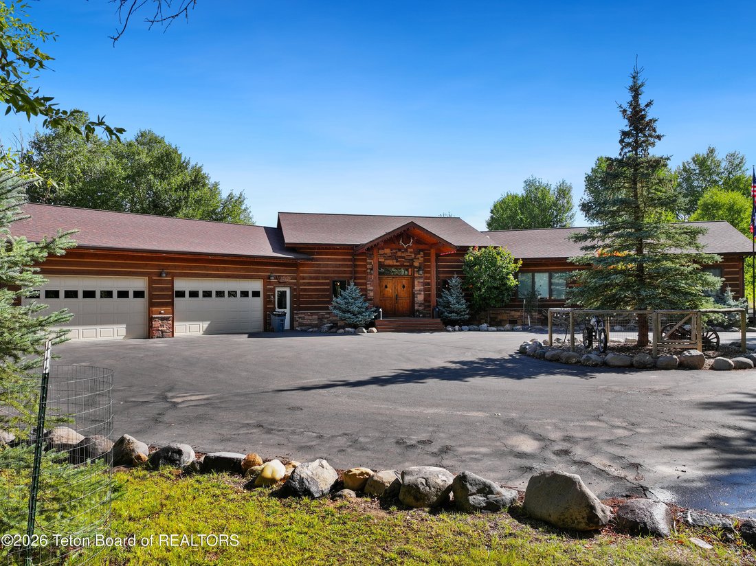 House in Dubois, Wyoming, United States 3 - 17864725