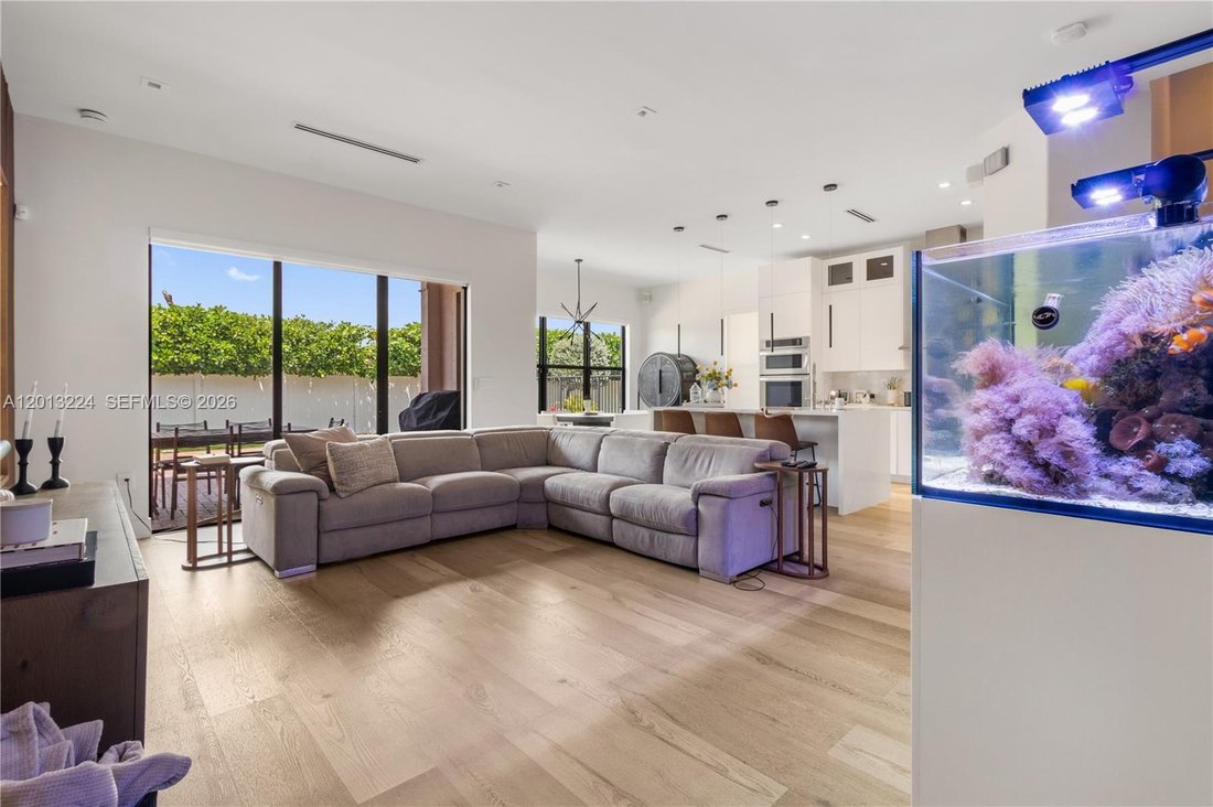House in Miami Lakes, Florida, United States 4 - 17861142