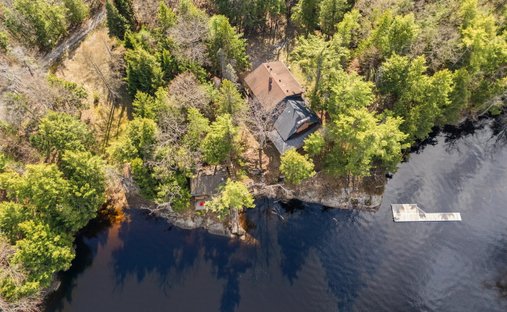 House in Port Severn, Ontario, Canada 1