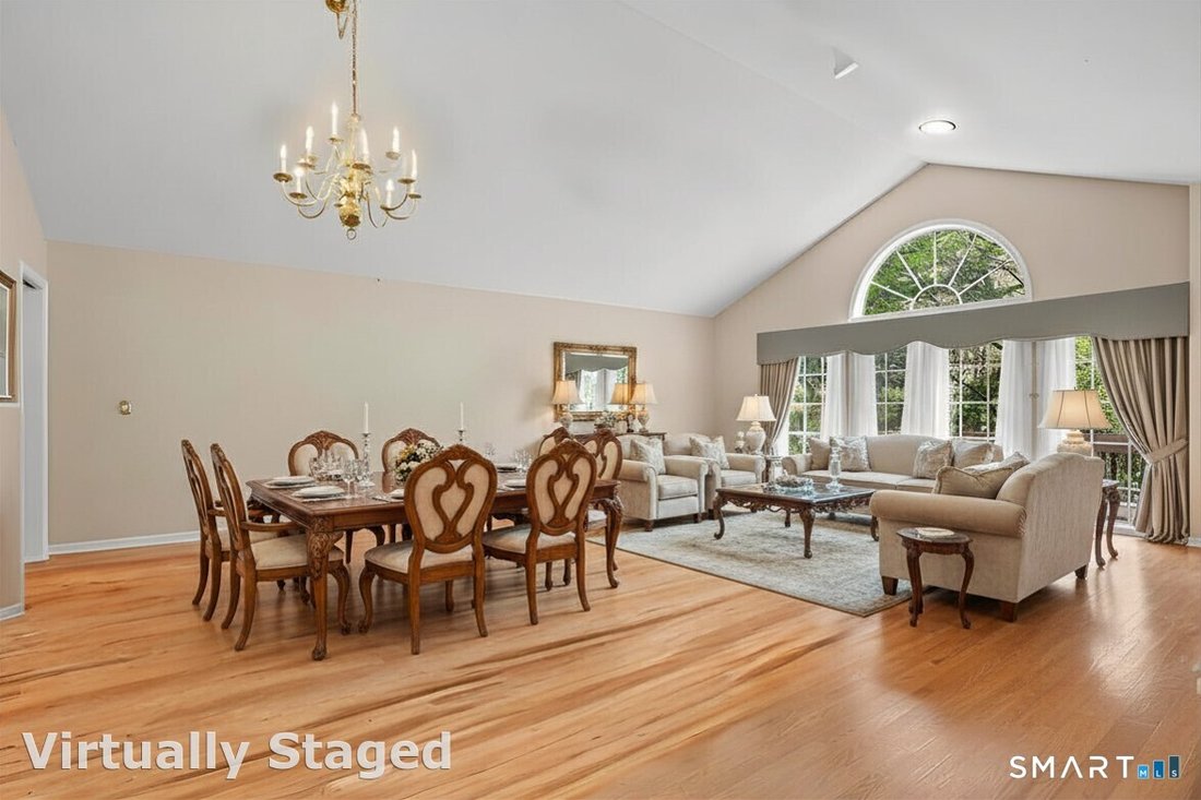 Condo in Shelton, Connecticut, United States 1 - 17867038